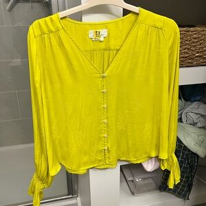 Women’s Anthropologie Chartreuse Blouse (Small)